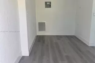 2321 NW 85th Ave, Pembroke Pines, FL 33024 - Photo 2