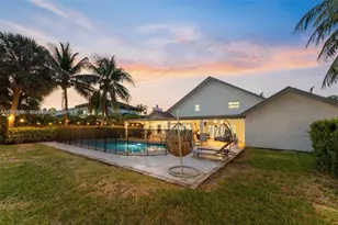 413 Holiday, Hallandale Beach, FL 33009 - Photo 32