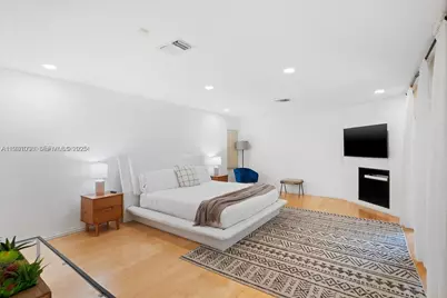 413 Holiday, Hallandale Beach, FL 33009 - Photo 20