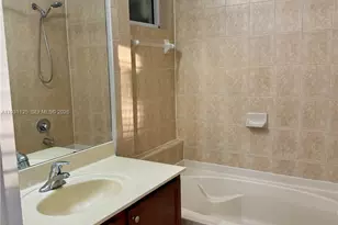 11401 NW 89th St, Doral, FL 33178 - Photo 10