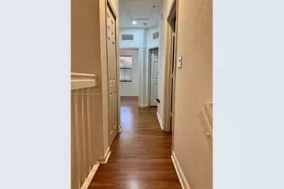 11401 NW 89th St #205, Doral, FL 33178 - Photo 8