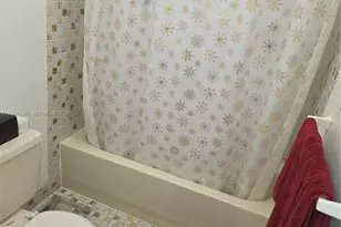 8035 SW 107th Ave, Miami, FL 33173 - Photo 14