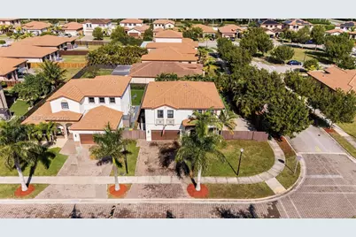 2659 SE 1st Ln, Homestead, FL 33033 - Photo 4