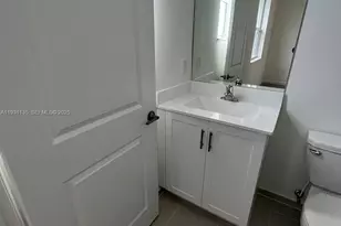 2696 SE 18th St, Homestead, FL 33035 - Photo 14
