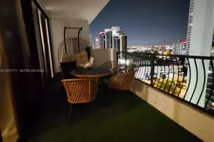 555 NE 15th St, Miami, FL 33132 - Photo 6