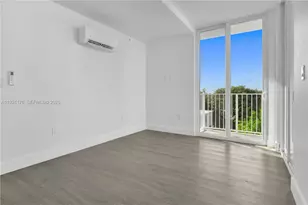 1620 NW 18th St, Miami, FL 33125 - Photo 8