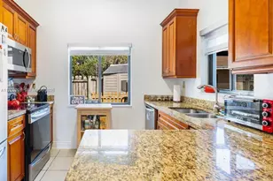 10059 SW 218th St, Cutler Bay, FL 33190 - Photo 2