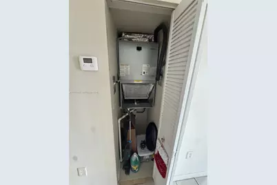 10155 NW 9th St Cir #4-401, Miami, FL 33172 - Photo 16