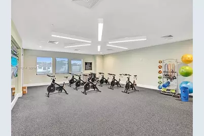 8273 NW 47th Ter, Doral, FL 33166 - Photo 18