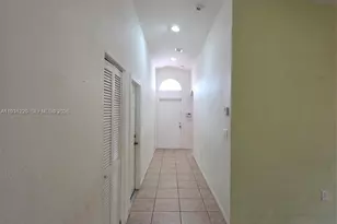 1885 SE 13th St, Homestead, FL 33035 - Photo 4
