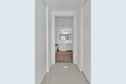 1300 Brickell Bay Dr #1704, Miami, FL 33131 - Photo 10