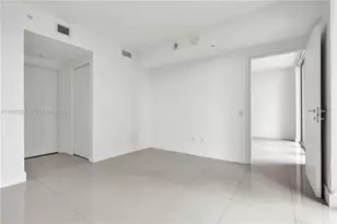 1300 Brickell Bay Dr, Miami, FL 33131 - Photo 6