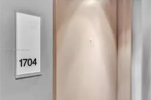 1300 Brickell Bay Dr, Miami, FL 33131 - Photo 24