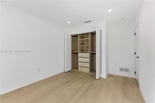 16859 Crestview Ln, Weston, FL 33326 - Photo 20