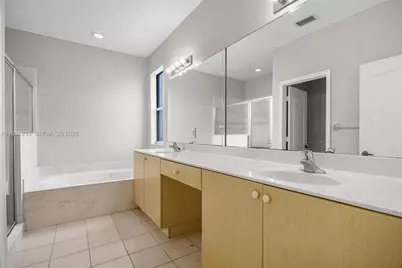 2242 NE 41st Ave, Homestead, FL 33033 - Photo 34