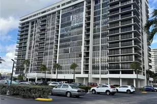 2017 S Ocean Dr, Hallandale Beach, FL 33009 - Photo 2
