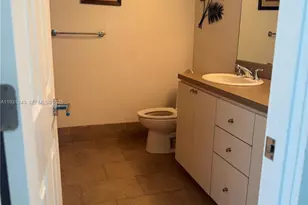 2017 S Ocean Dr, Hallandale Beach, FL 33009 - Photo 26