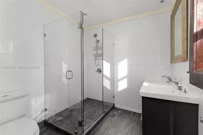820 NE 83rd St, Miami, FL 33138 - Photo 44