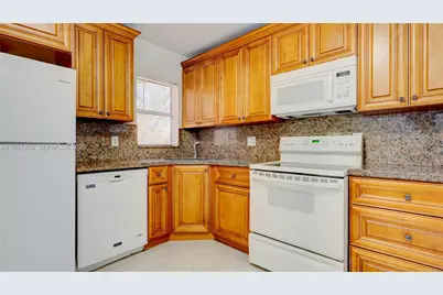 3846 Coral Tree Cir #3846, Coconut Creek, FL 33073 - Photo 16