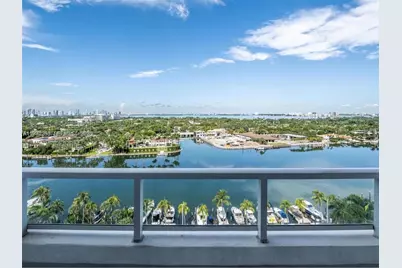 5005 Collins Ave #1506, Miami Beach, FL 33140 - Photo 2