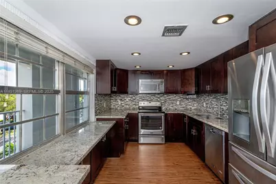 625 Oaks Dr #503, Pompano Beach, FL 33069 - Photo 1