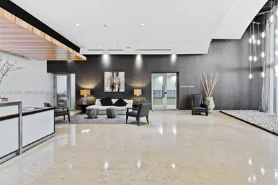 60 SW 13th St #3603, Miami, FL 33130 - Photo 2