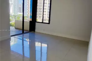 520 Brickell Key Dr, Miami, FL 33131 - Photo 8