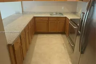 948 SW 74th Ave, North Lauderdale, FL 33068 - Photo 2