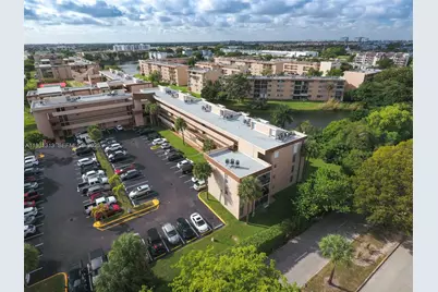 706 NW 87th Ave #212, Miami, FL 33172 - Photo 4