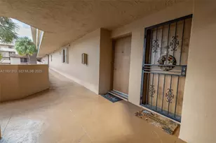 706 NW 87th Ave, Miami, FL 33172 - Photo 8