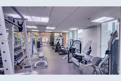 31 SE 5th St #3716, Miami, FL 33131 - Photo 26