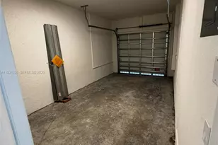 140 SW 184th Way, Pembroke Pines, FL 33029 - Photo 18