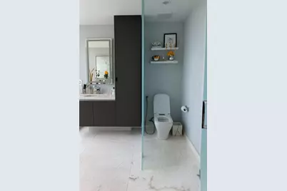 851 NE 1st Ave #2212, Miami, FL 33132 - Photo 22