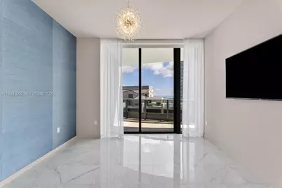 1000 Brickell Plz #PH5203, Miami, FL 33131 - Photo 28