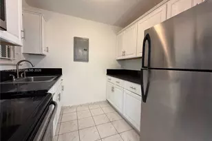 1337 NW 1st St, Miami, FL 33125 - Photo 6