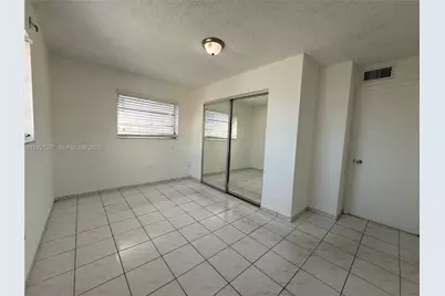 1337 NW 1st St #8, Miami, FL 33125 - Photo 10
