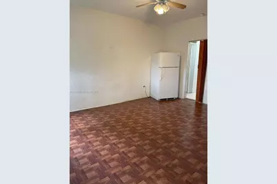 6830 Harding Ave #2, Miami Beach, FL 33141 - Photo 4