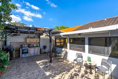 2140 W 53rd St #2140, Hialeah, FL 33016 - Photo 26