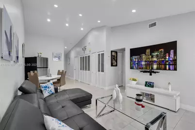 2140 W 53rd St #2140, Hialeah, FL 33016 - Photo 8