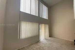 18111 NW 68th Ave, Hialeah, FL 33015 - Photo 10