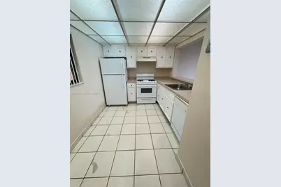 18111 NW 68th Ave #H206, Hialeah, FL 33015 - Photo 4