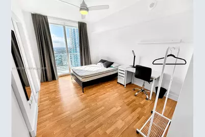 185 SW 7th St #2701, Miami, FL 33130 - Photo 18