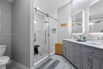 18501 NW 55th Ave, Miami Gardens, FL 33055 - Photo 22