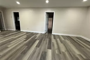 3033 NW 43rd Ave, Lauderdale Lakes, FL 33313 - Photo 8