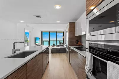 460 NE 28th St #3903, Miami, FL 33137 - Photo 18