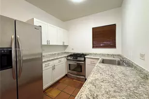 756 Meridian Ave, Miami Beach, FL 33139 - Photo 14