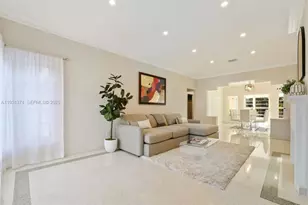3760 Royal Palm Ave, Miami Beach, FL 33140 - Photo 2