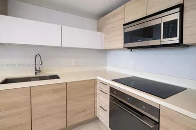 16385 Biscayne Blvd #1102, North Miami Beach, FL 33160 - Photo 10
