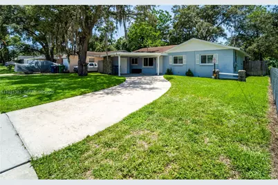 10926 N 29th St, Tampa, FL 33612 - Photo 1
