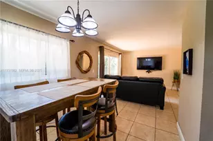 10926 N 29th St, Tampa, FL 33612 - Photo 20